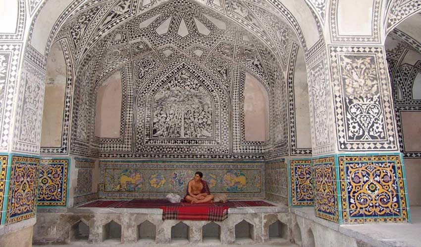 حمام خان، بنایی با معماری خاص