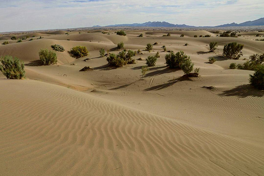 کویر کاراکال یزد یکی از بهترین مقاصد پاییزی ایران برای آخر هفته‌ها