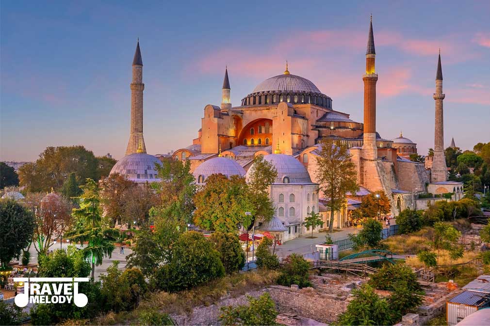 سفر به ترکیه: بهترین مقاصد توریستی و رستوران‌ها در استانبول و آنکارا